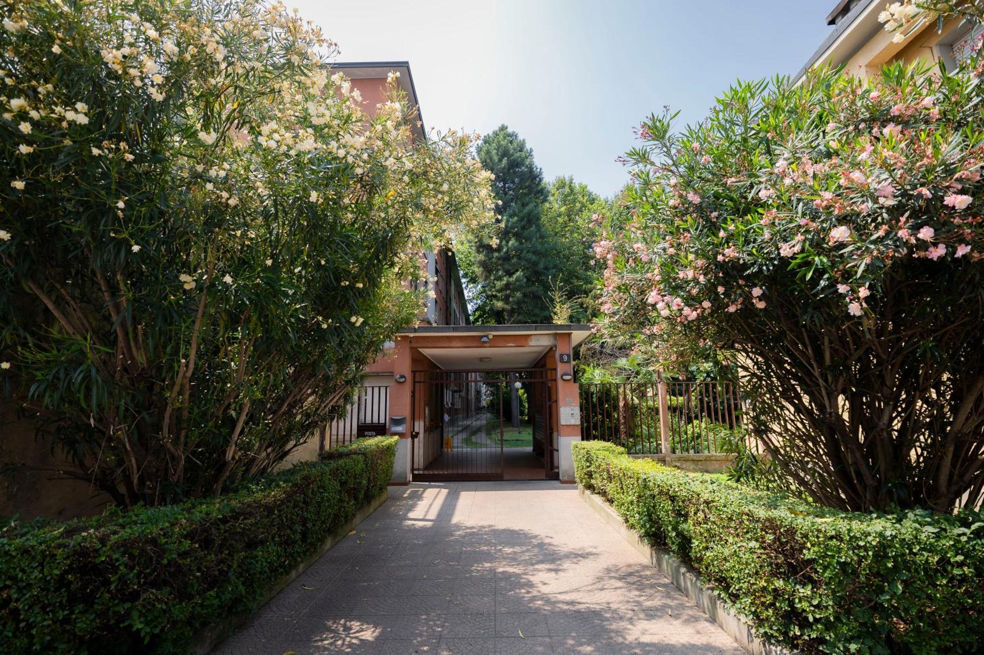 Apartment Tradate 9 - Nuovissimo Bilocale In Bovisa Mailand